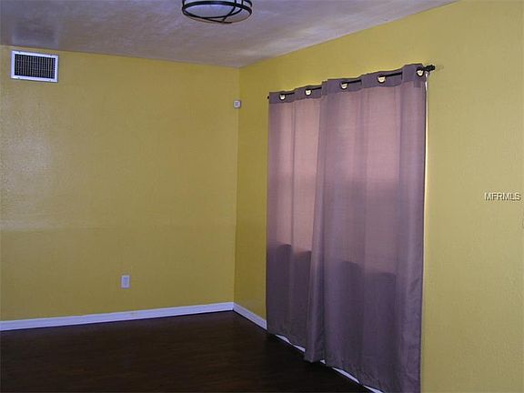 5th image of 2418 Barbarossa Ave