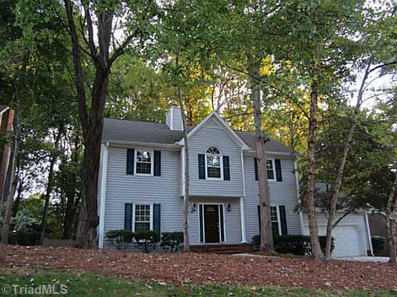 2nd image of 2606 Beaconwood Dr