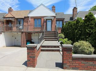 5765 81st St, Middle Village, NY 11379