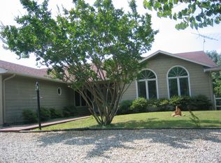 229 Softwind Dr, Moneta, VA 24121
