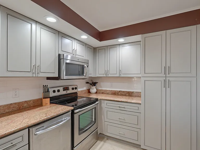 2800 N Ocean Dr #A — Photo 63