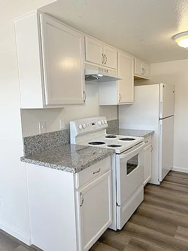 Myrtle Oaks Apartments — Photo 15
