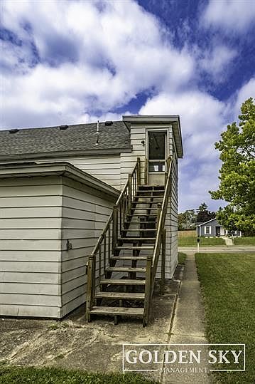 1st image of 1417 W Memorial Dr #2