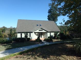 415 Heron Cove Rd, Killen, AL 35645