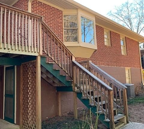 2nd image of 1900 McJenkin Dr NE