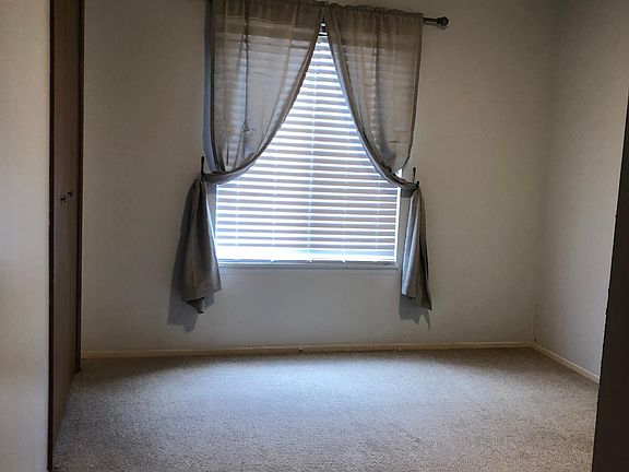 4th image of 15126 Seagull Dr