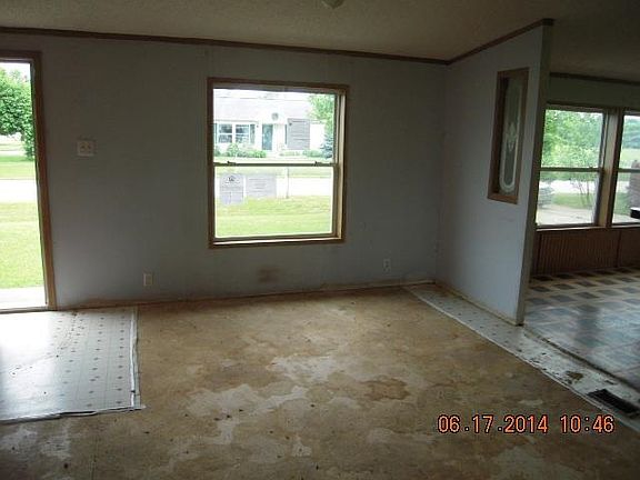 5th image of 53738 Woodsprings Dr