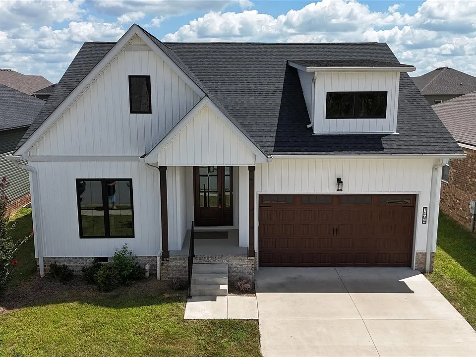 1184 County House Ln
