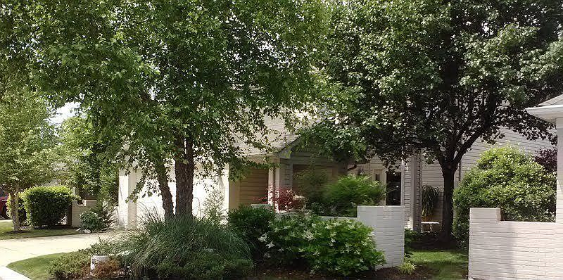 1st image of 923 Nicklaus Dr