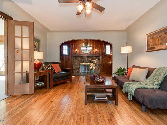 4th image of 1700 Hillmount St NW