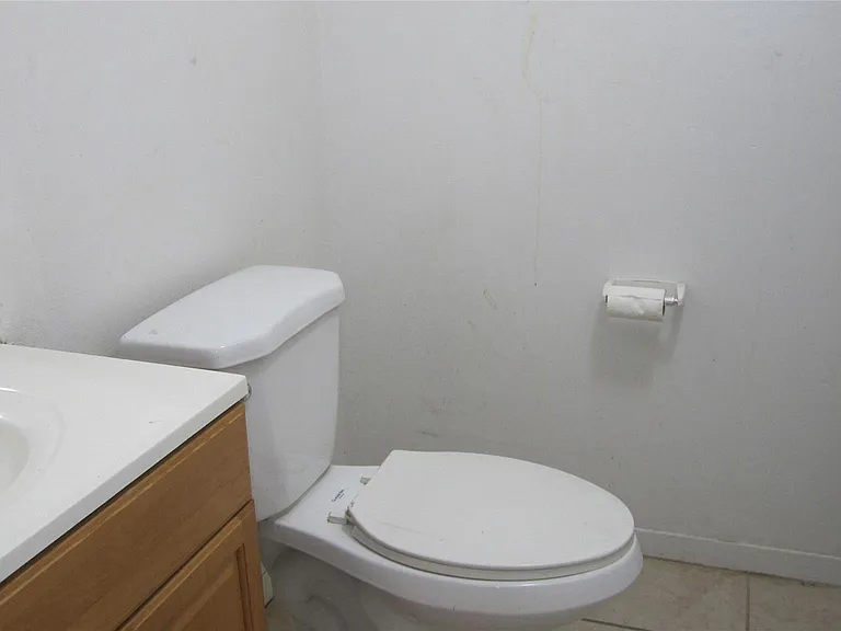 12461 Wellington Park Dr — Photo 8