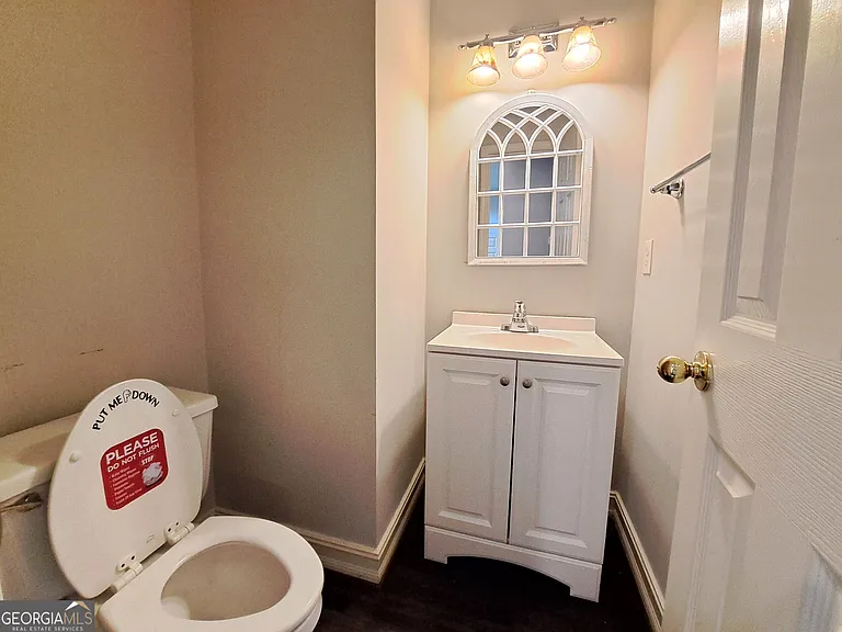 2242 Lenox Walk NE — Photo 10