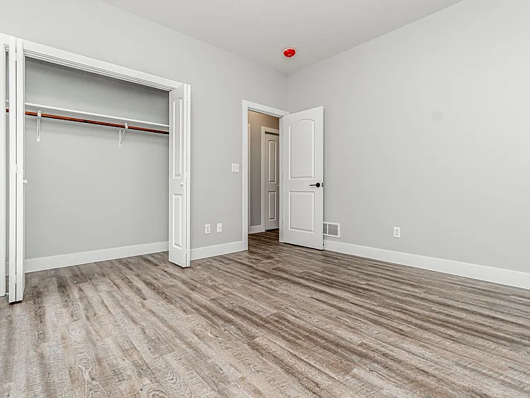 1705 Kenneth Dr — Photo 10