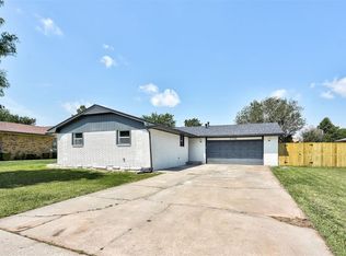 2708 S Estate Dr, El Reno, OK 73036