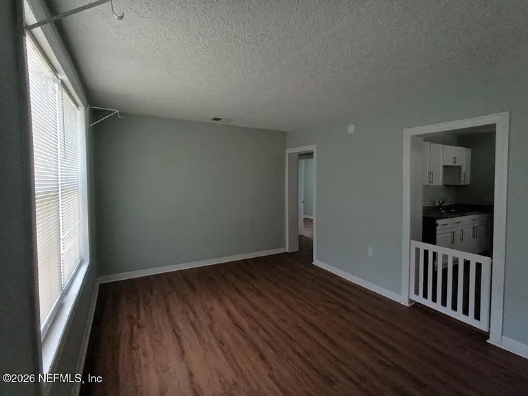 2542 Wilcox St — Photo 2