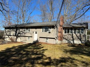 4 Oak Dr, Marlborough, CT 06447