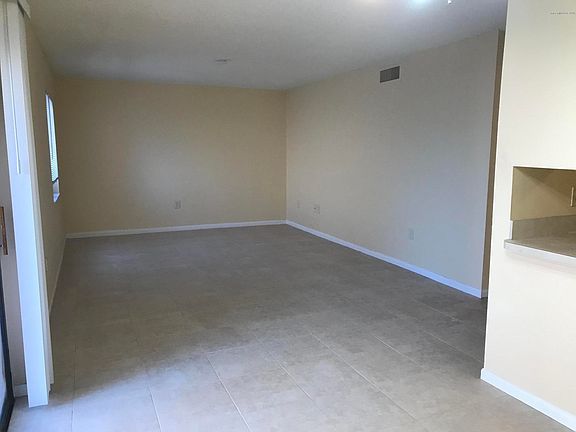 5th image of 109 San Juan Cir #109