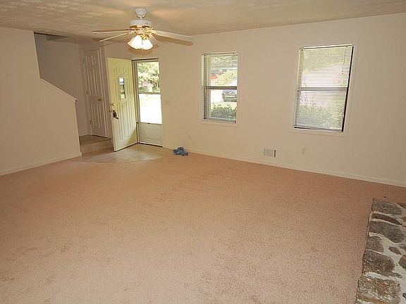 2nd image of 2146 Wells Dr SE