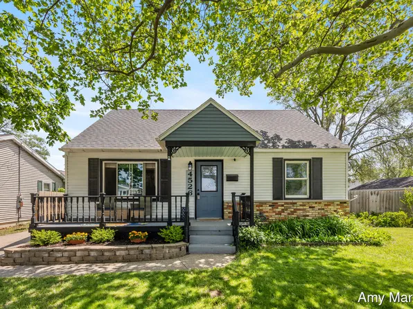 4526 Rhodes Ave SW, Wyoming, MI 49548