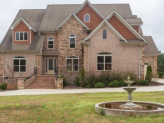 2nd image of 4982 Meadow Springs Dr
