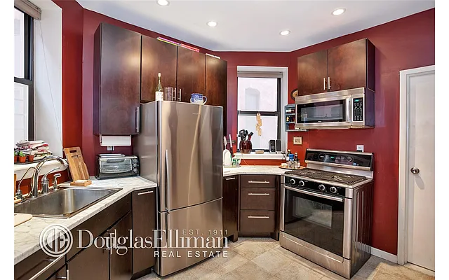 Sold by Douglas Elliman | media 8