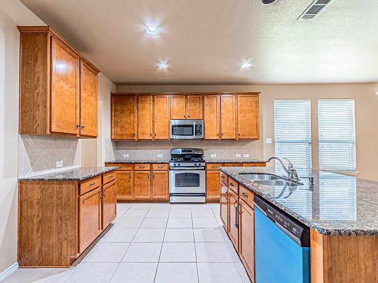 419 Fairland Dr — Photo 10