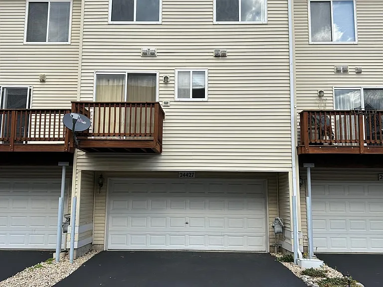24427 John Adams Dr — Photo 29