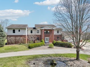 5836 Lost Oak Dr, Ann Arbor, MI 48105