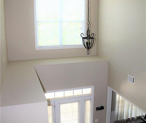3rd image of 2061 Belair Dr #197