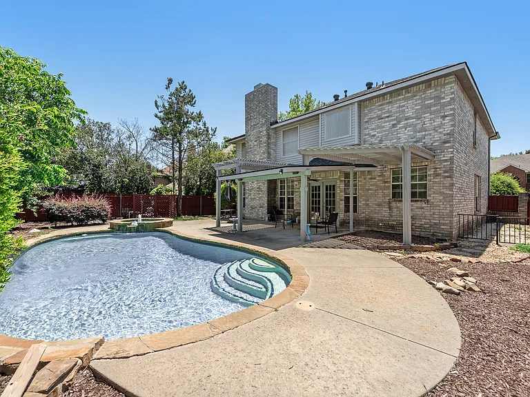 2912 Shadow Oak Ct — Photo 32