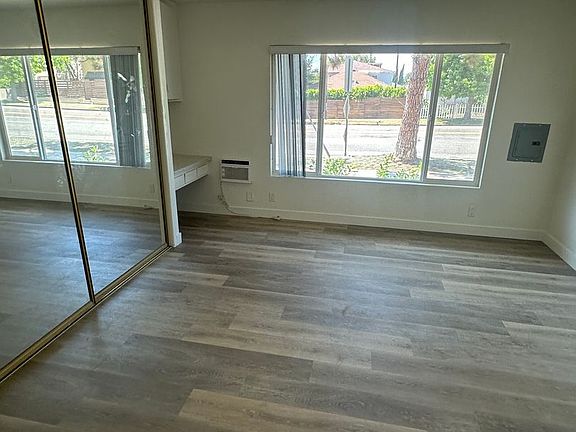 5th image of 10920 National Blvd #2