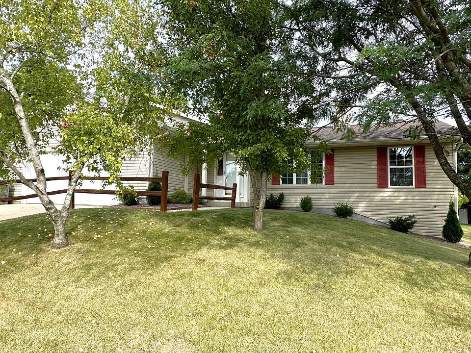 1st image of 613 Autumn Crest DRIVE