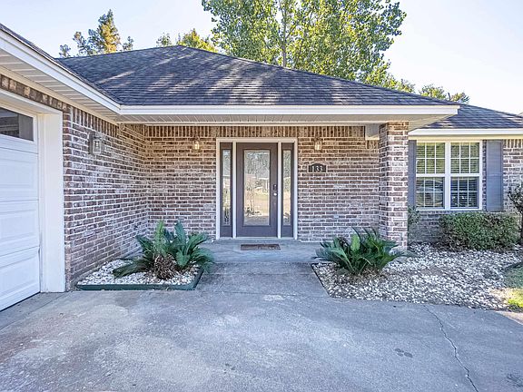 3rd image of 133 Orleans Pl