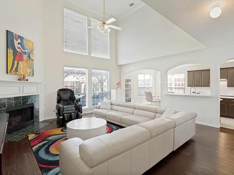 7531 Maribeth Dr — Photo 8