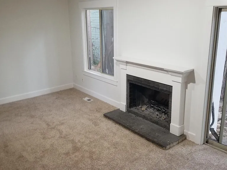 7835 SE 92nd Ave #8 — Photo 7
