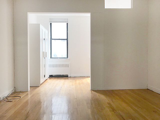 1st image of 304 E 38th St APT 3C