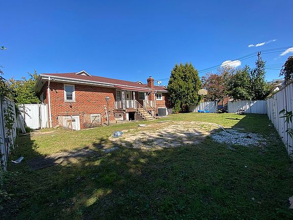 5th image of 7324 Avenue V