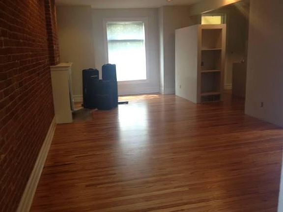 Living Room without Furnshings