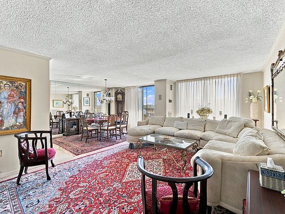 5th image of 40 Village Rd #1611