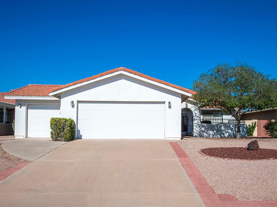 1st image of 8817 E Fairway Blvd