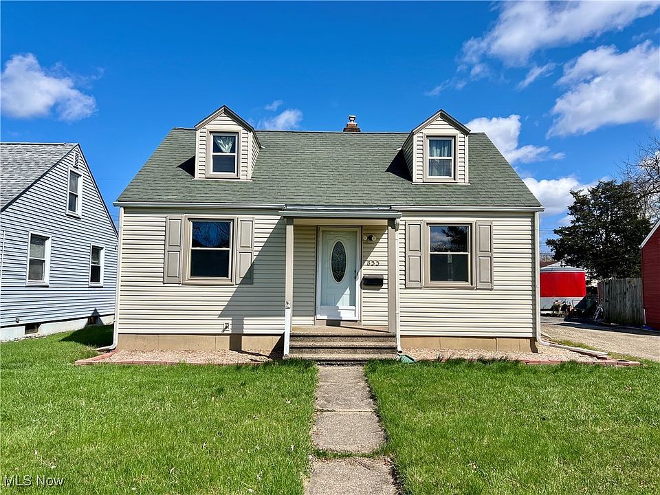 1st image of 855 Warwick Dr