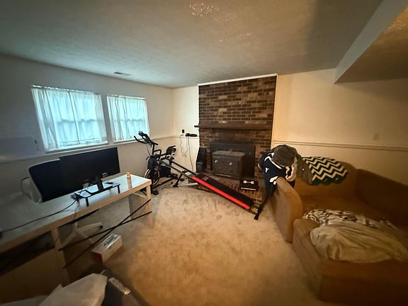5th image of 5160 Merry Oak Ct
