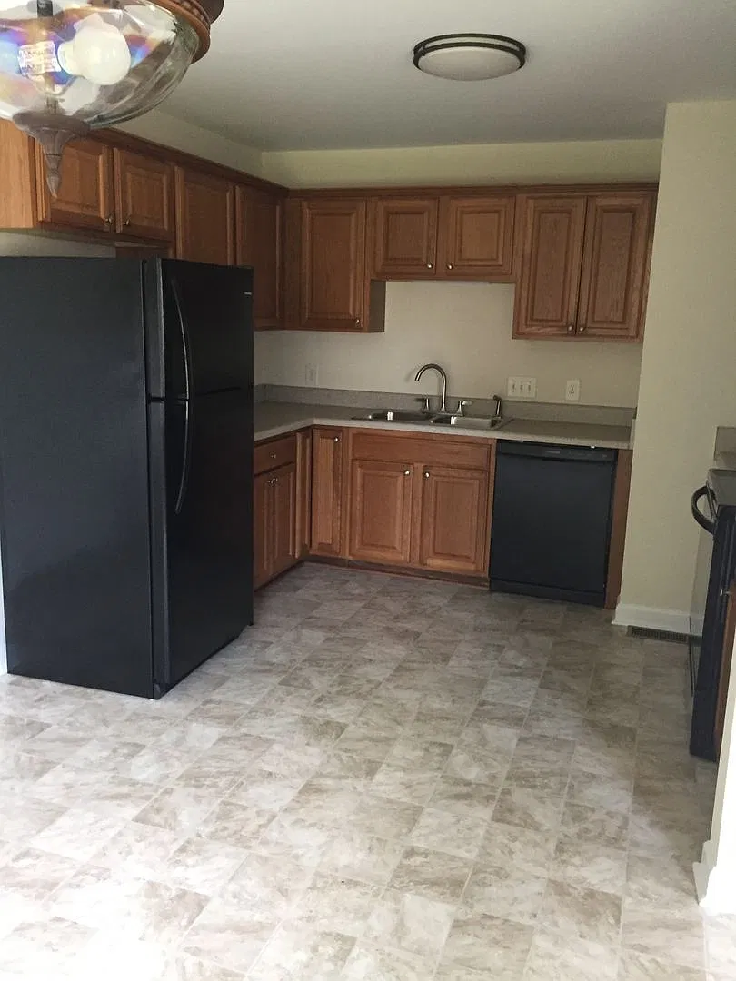 3 Bedroom 2 bath Home - East Spencer - Section 8 Preferred — Photo 2