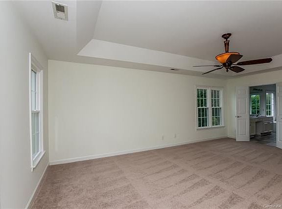 4th image of 12401 Landing Green Dr