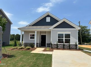 279 Courtside Dr, Dunn, NC 28334