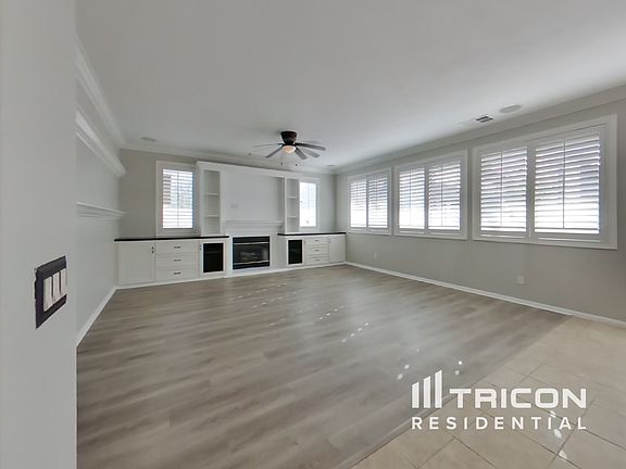 2nd image of 23547 Kathryn St