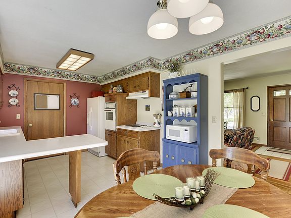 4th image of 848 Oriole Dr
