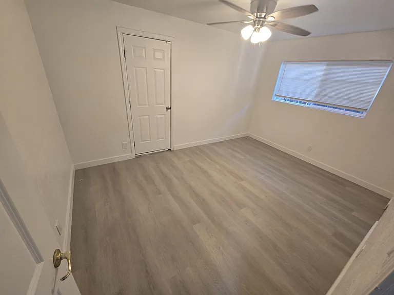 1116 McCurdy Dr — Photo 12