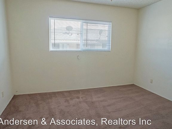 5th image of 634 Marion Pl APT 5