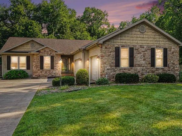 20982 Arcadia Dr, Bristol, IN 46507